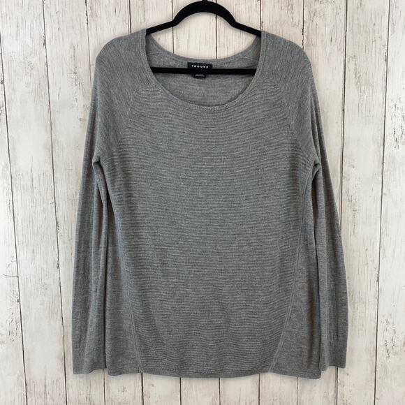 Trouve Angora Blend Ribbed Gray Side Panel Long Sleeve Scoop Sweater Size Medium - Picture 1 of 10